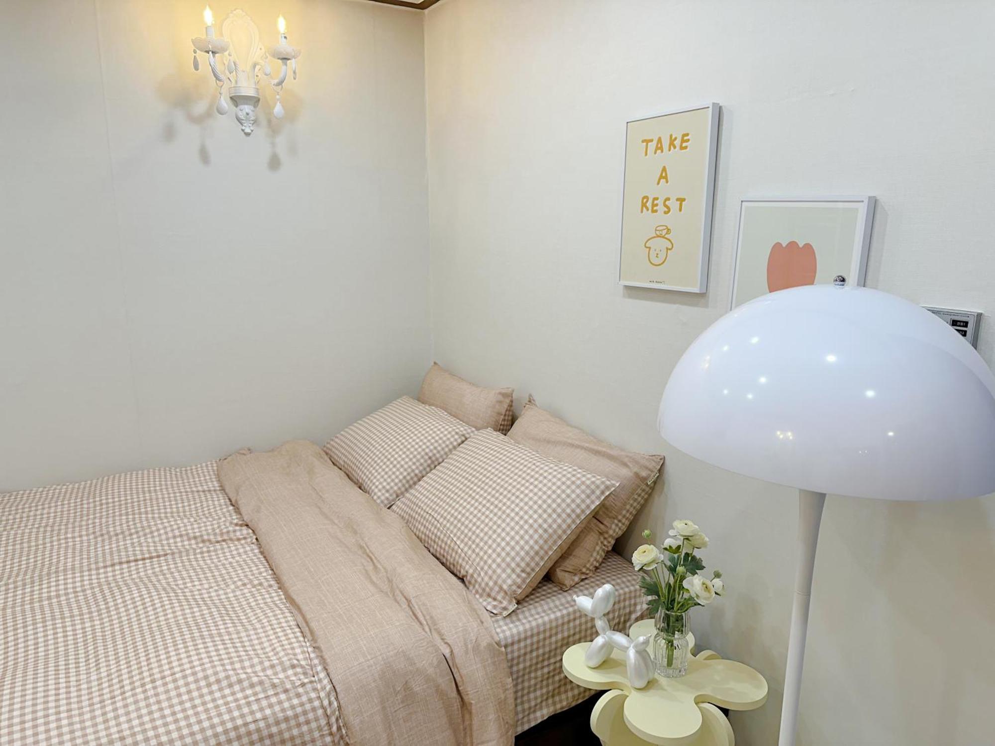 Hotel 8 *